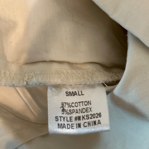 Fresh Tart Beige Skirt | Size small - Picture 3 of 4